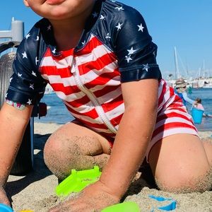 🇺🇸 patriotic shorty swim/rash guard